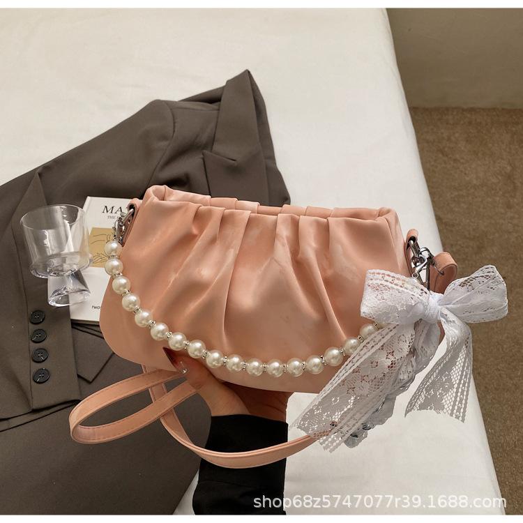 2025 summer new super hot small bag women's fashion versatile niche design one-shoulder crossbody bag pleated cloud bag
