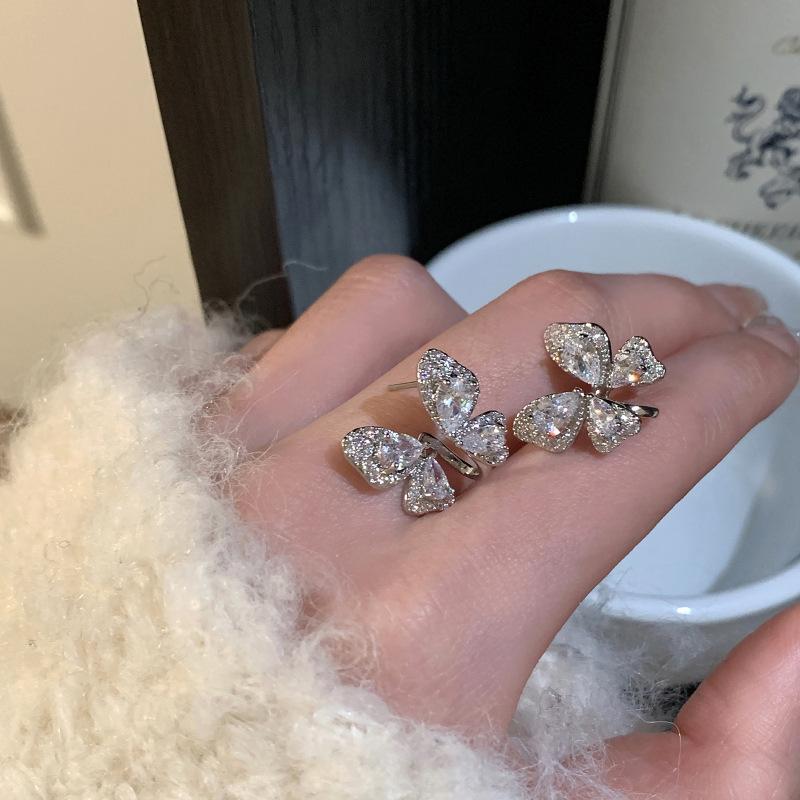 Light Luxury Niche Zirconia Butterfly Earrings Summer Senior Sense of Unique Earrings Female Design Sense of Cold Style Temperament Earrings
