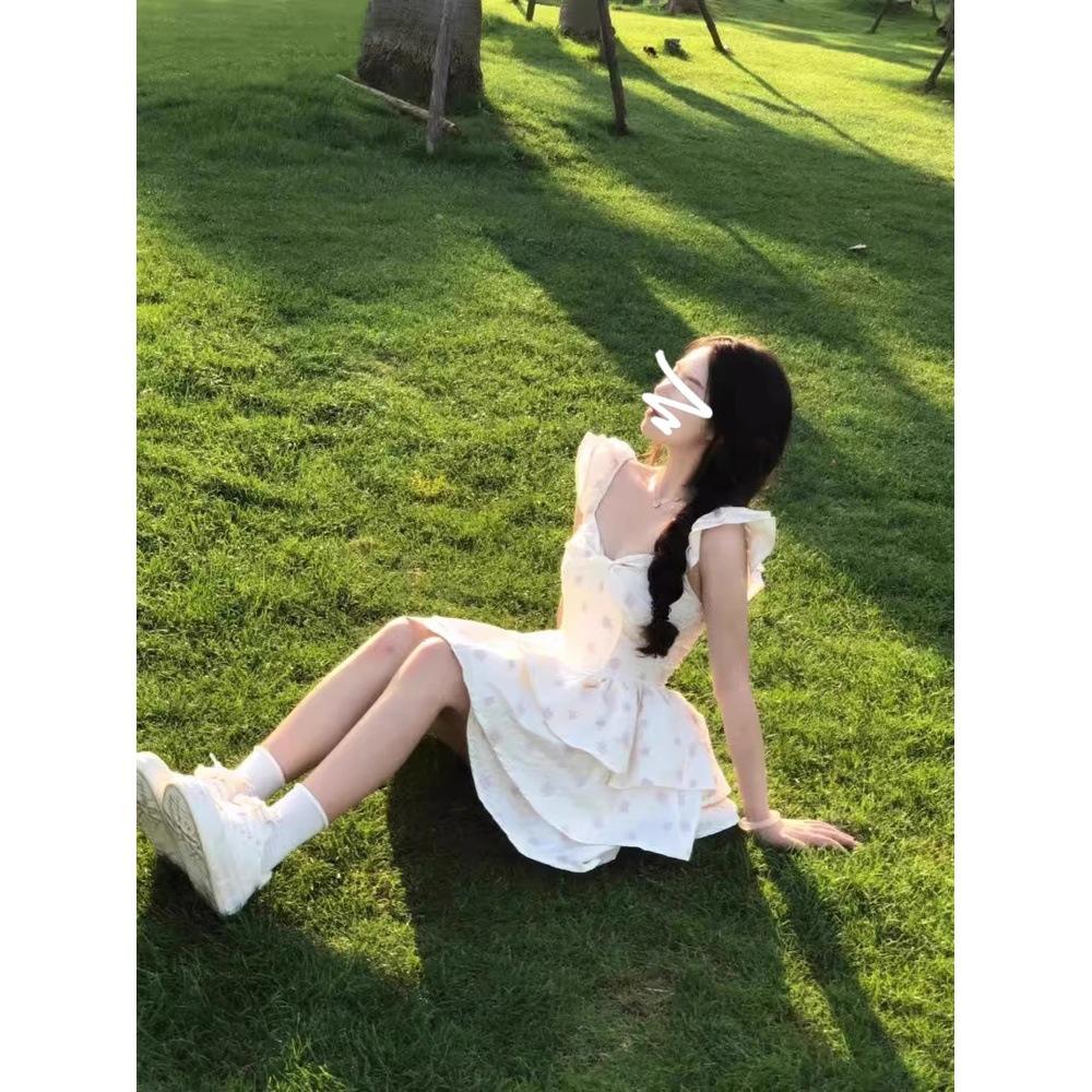 Spring and Summer Beautiful Sweet Flying Sleeves Casual Suspender Dress Fairy Skirt Waist Fluffy Skirt Small Man