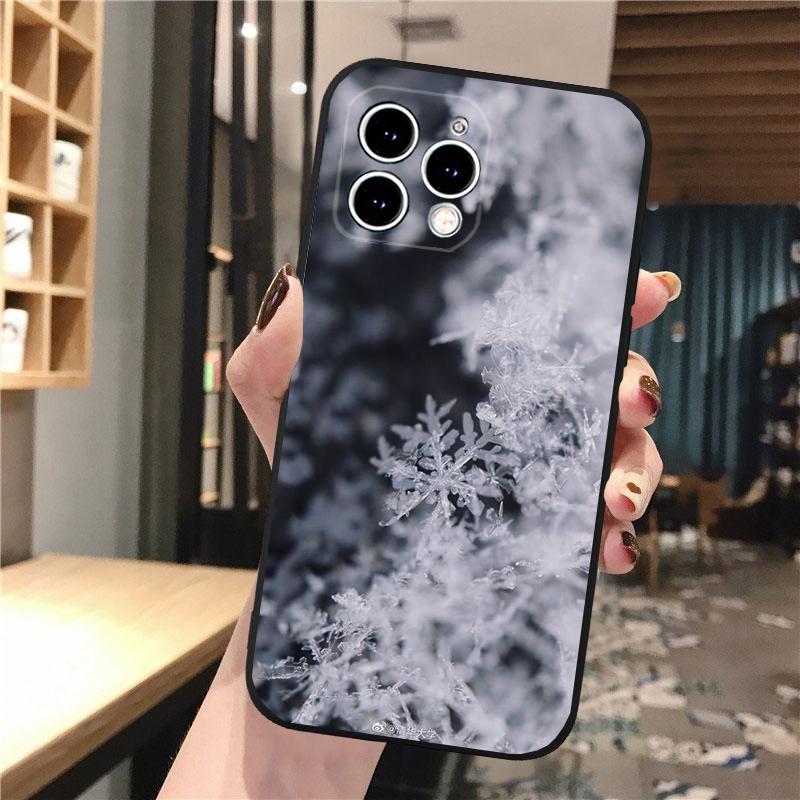 Phone Case Carcasa Funda For iPhone 17 Pro Max 17 Air 16 15 14 13 Pro Max 15 16 Pro 15Plus Winter Christmas Snowflake
