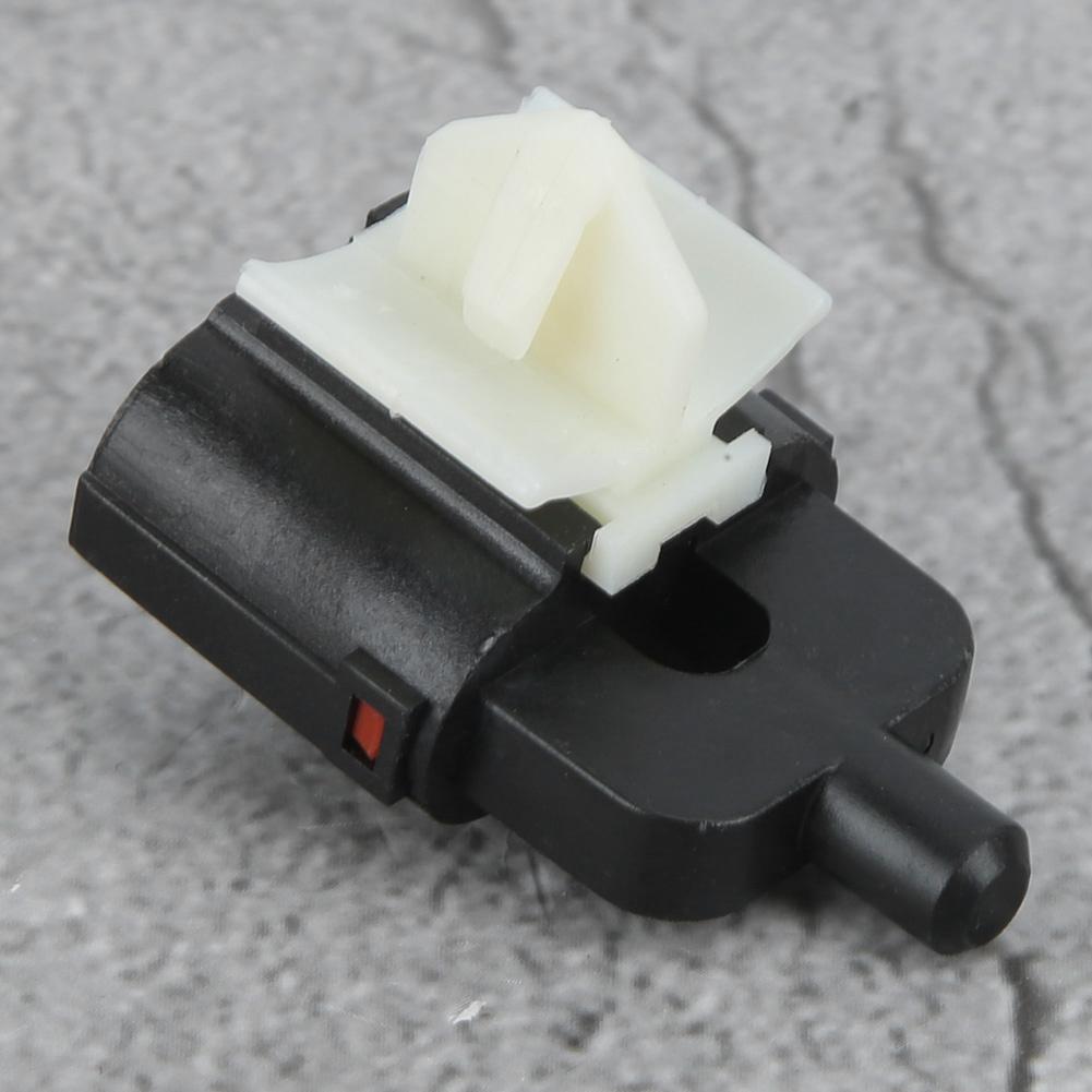 Air Ambient Temperature Sensor  Transducer 96433317 Fits for Chevrolet