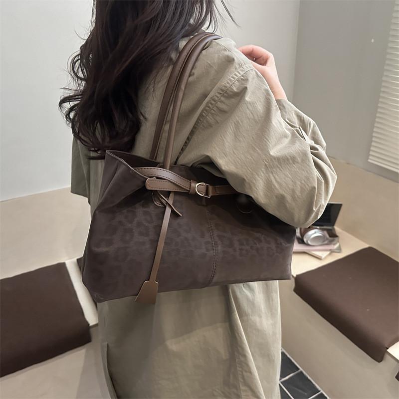 Vintage Leopard Print Tote Bag With Magnetic Closure For Casual Daily Use