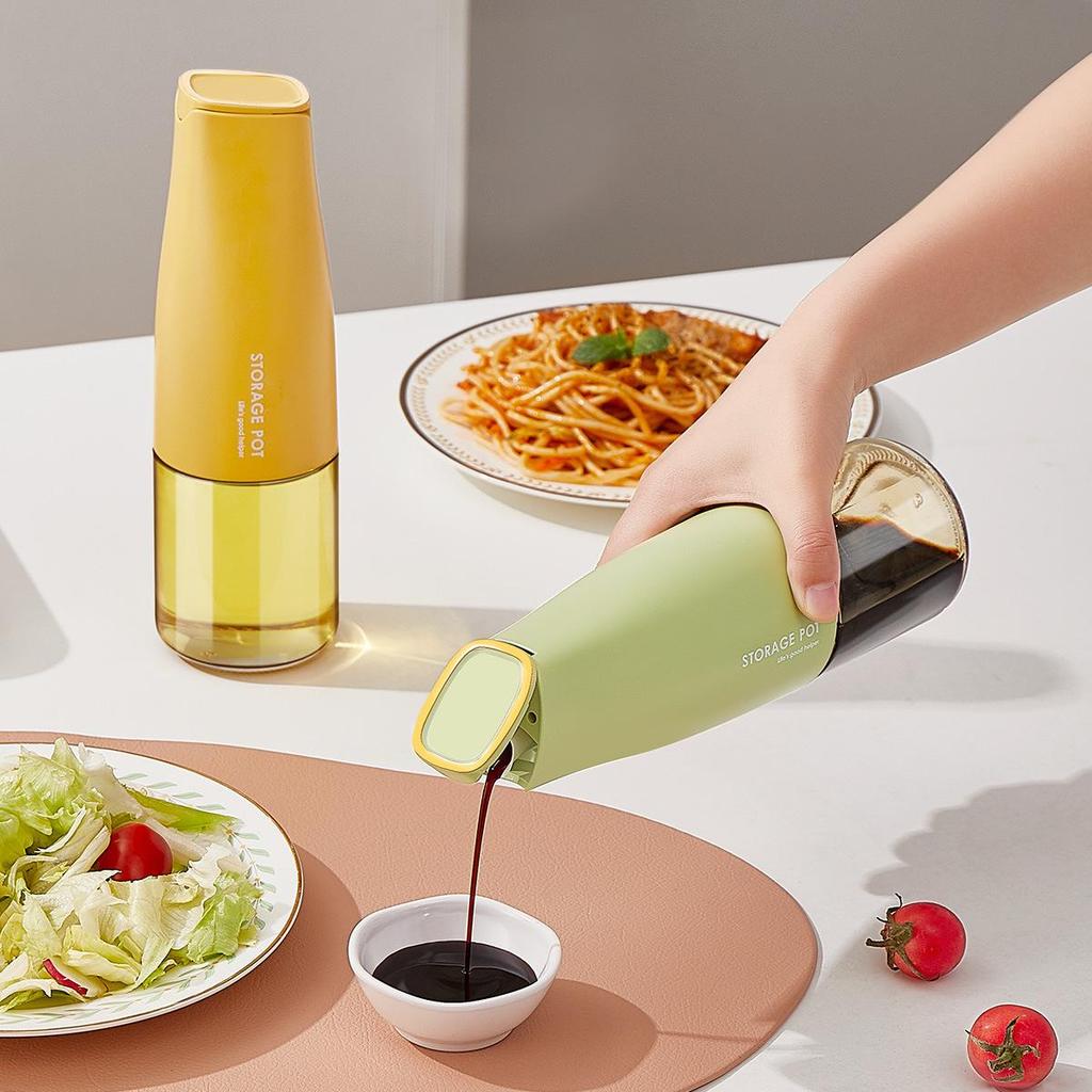 Automatic Gravity Lid Glass Oil Bottle - Leak-Proof Container for Oil, Soy Sauce, or Vinegar. Ideal for Kitchen Use.