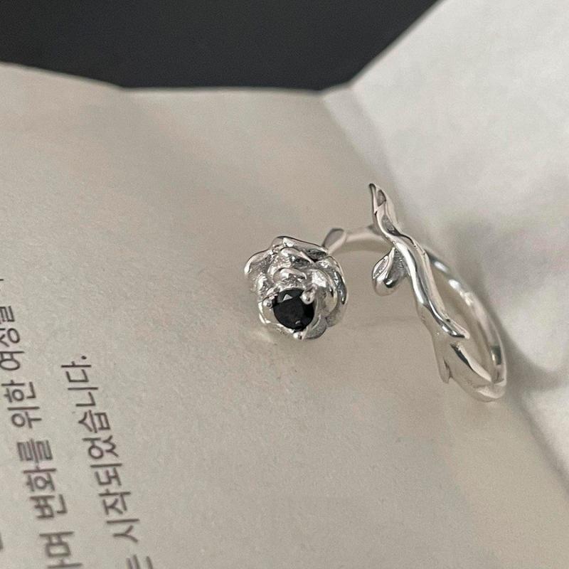 Adjustable Rose Thorn Ring: Women s Retro Hip Hop Style Open Adjustable