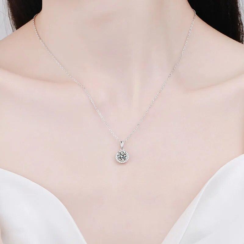 Fashion 1CT D Color Round Moissanite Pendant for Women Sparkling Diamond Necklace 6.5mm Stone 100% S925 Sterling Silver Jewelry