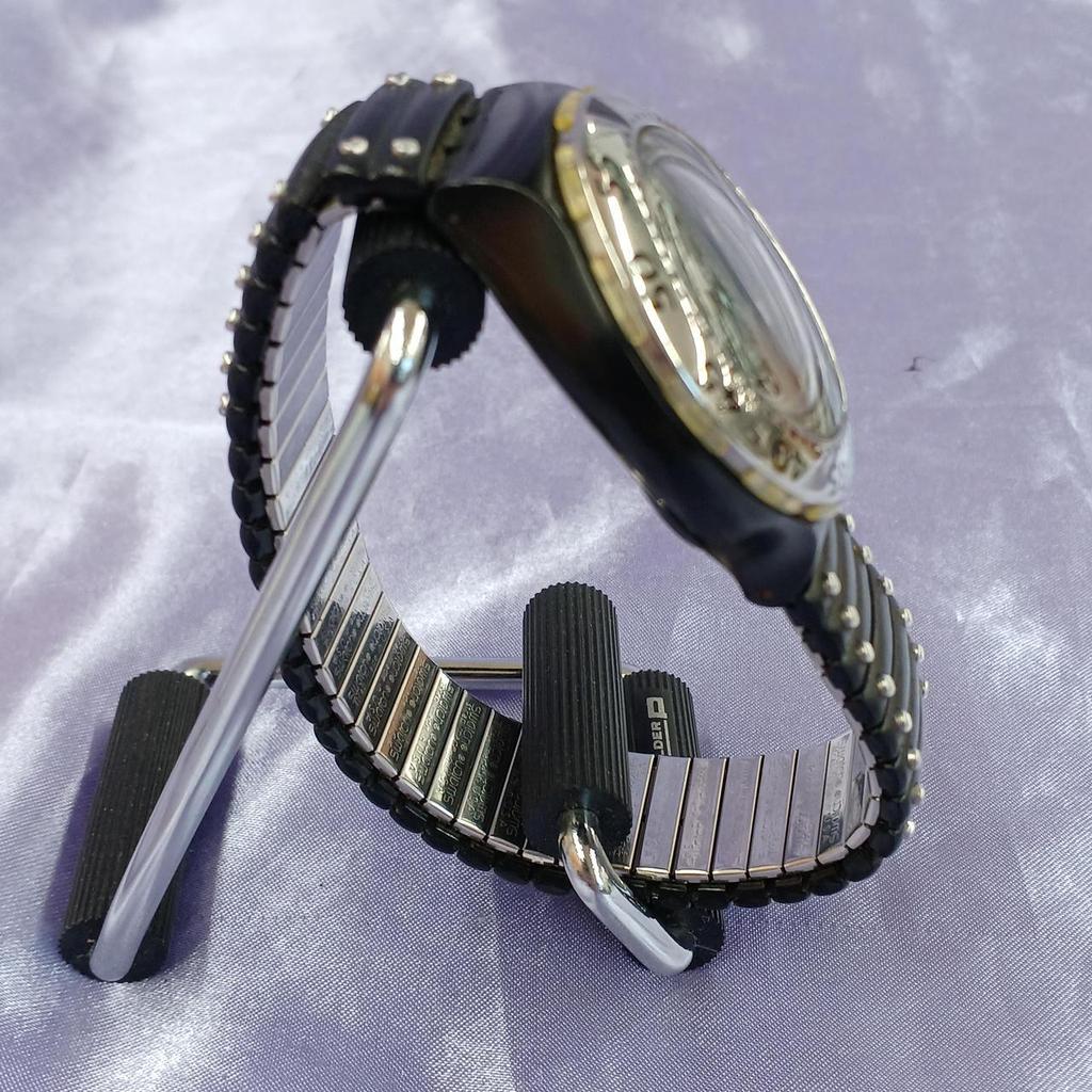 Used SWATCH SCUBA200 quartz watch