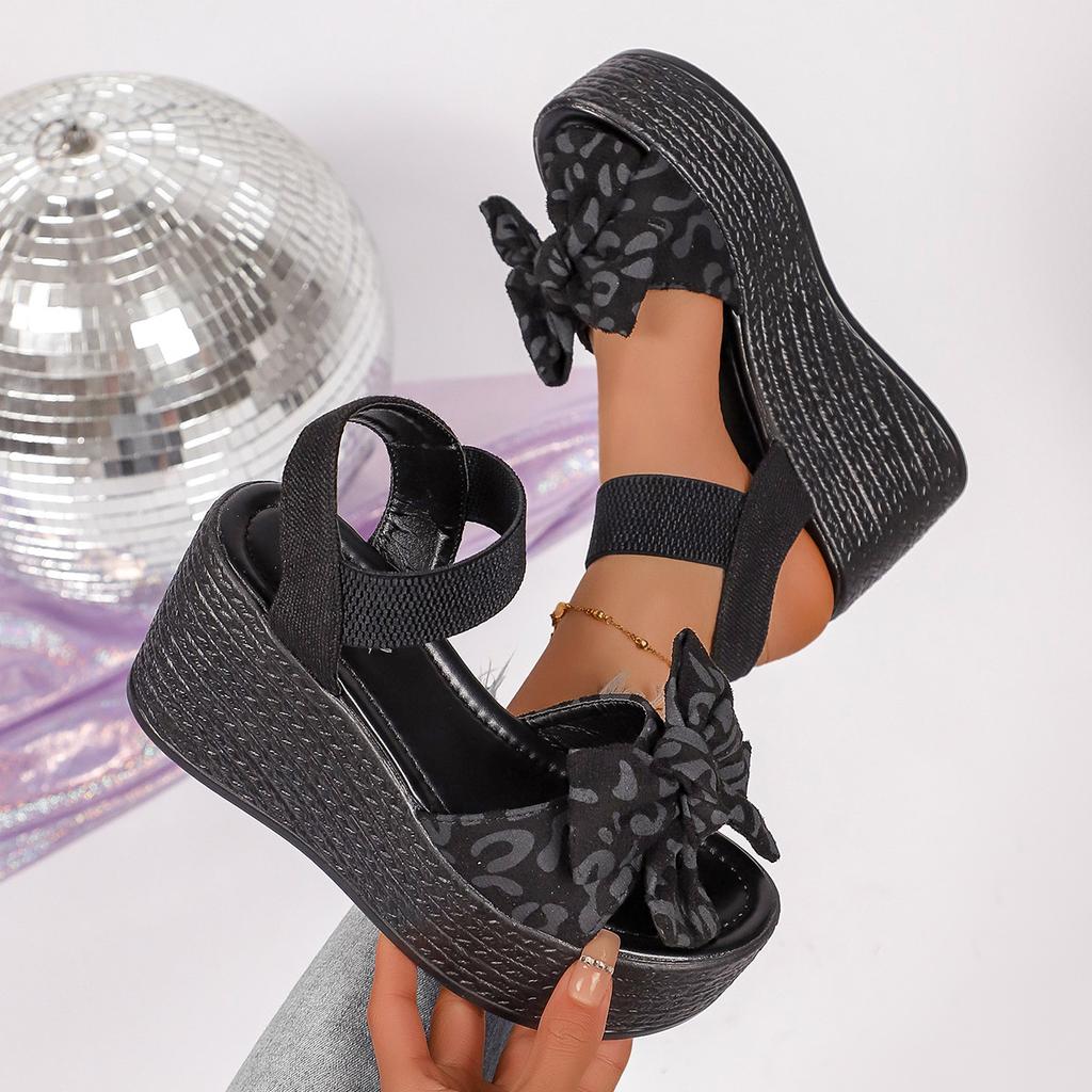Plus-size Platform Casual Sandals - New Women's Thick-soled Peep-toe Shoes