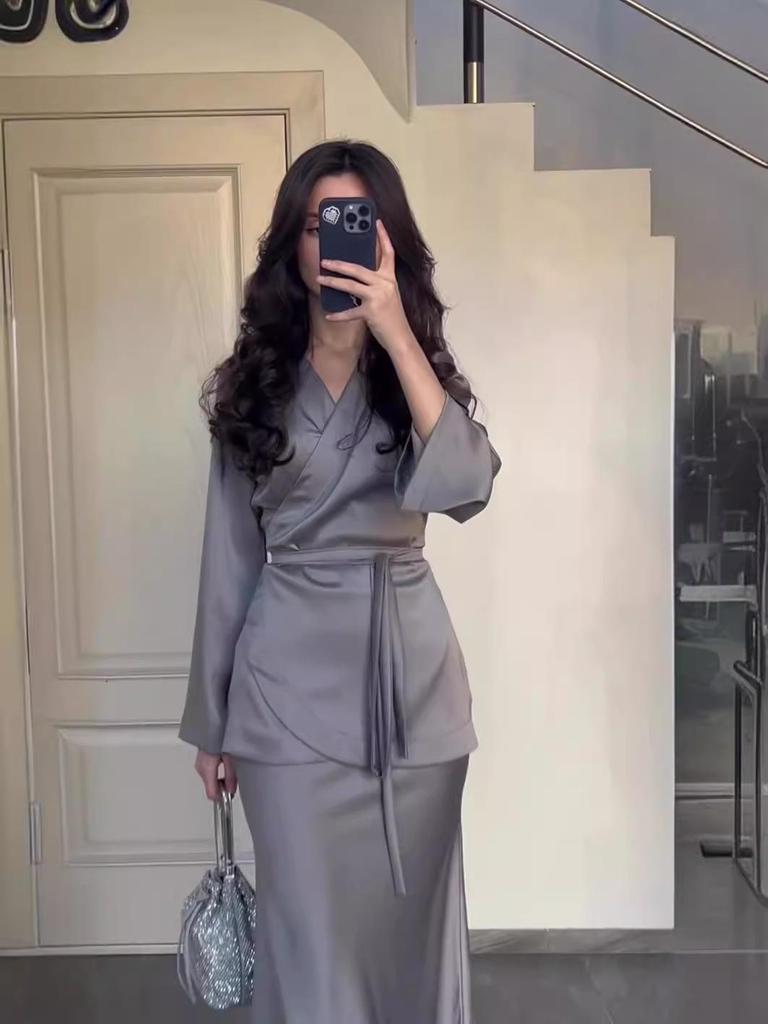 European and American Splicing Satin Long Skirt Suit - Spring 2026 Edition