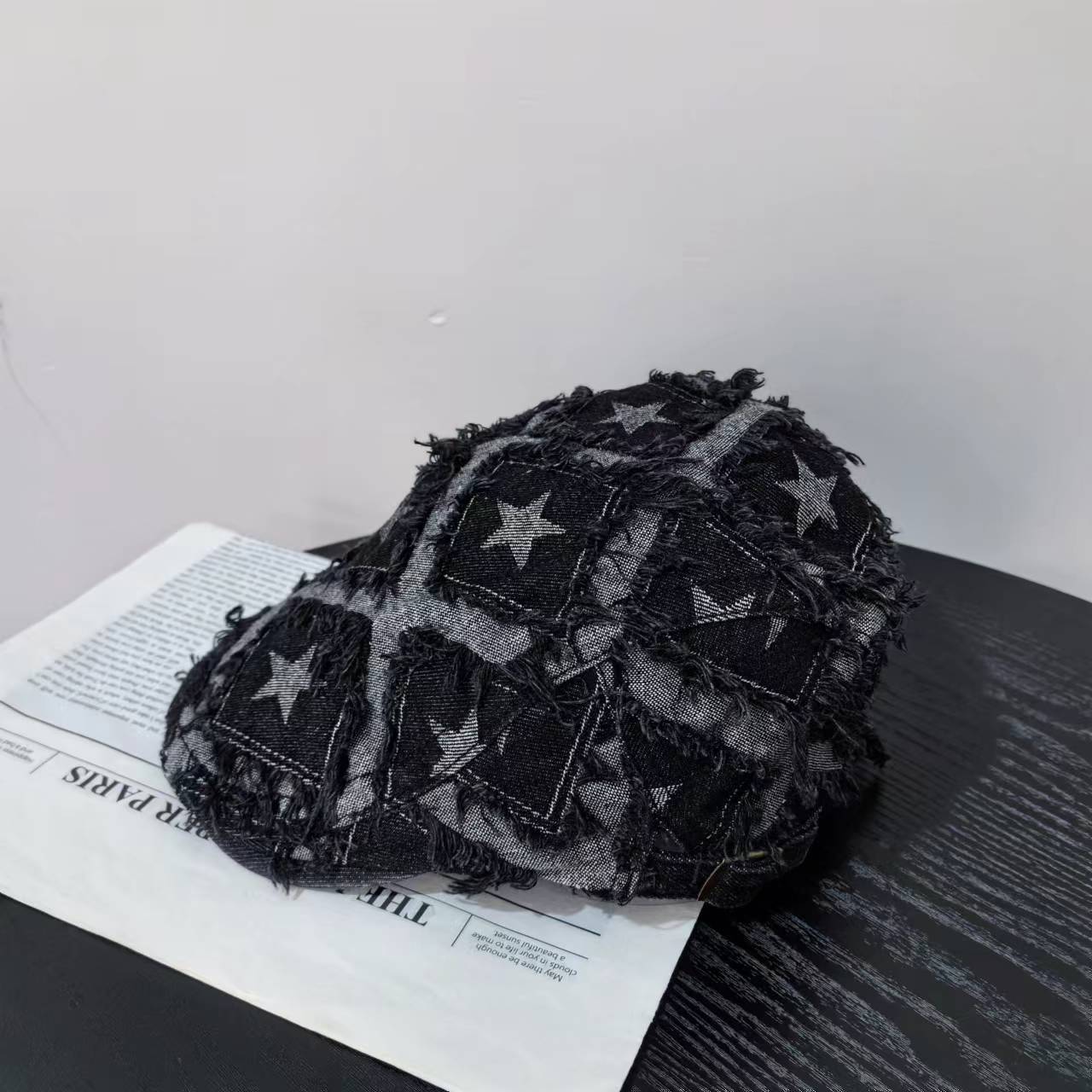 

Весна и лето новый повседневный универсальный газетчик шляпа художника показывая лицо маленькая шляпа ретро старый деним шляпа вперед мода M（56-58cm）