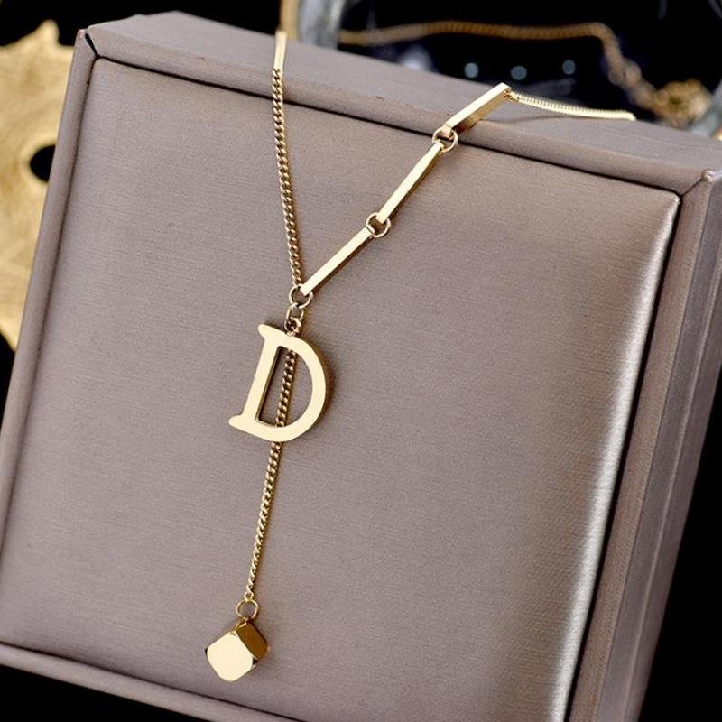 

Fashion Letter Good Luck Butterfly Titanium Steel Choker Necklace For Woman Gothic Jewelry Hip Hop Party Sexy Clavicle Chain