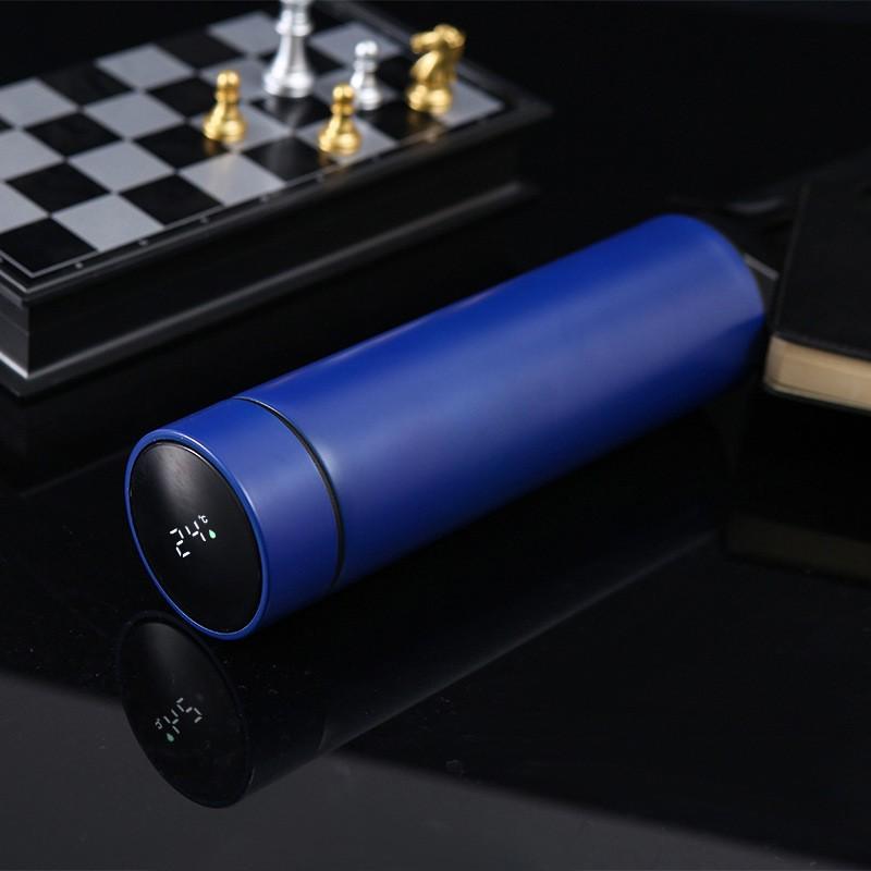 Smart termosmugg i 304 rostfritt stål: Dubbelväggig vakuumdesign med temperaturdisplay, idealisk för affärs- och kontorsbruk, anpassningsbar logotyp.