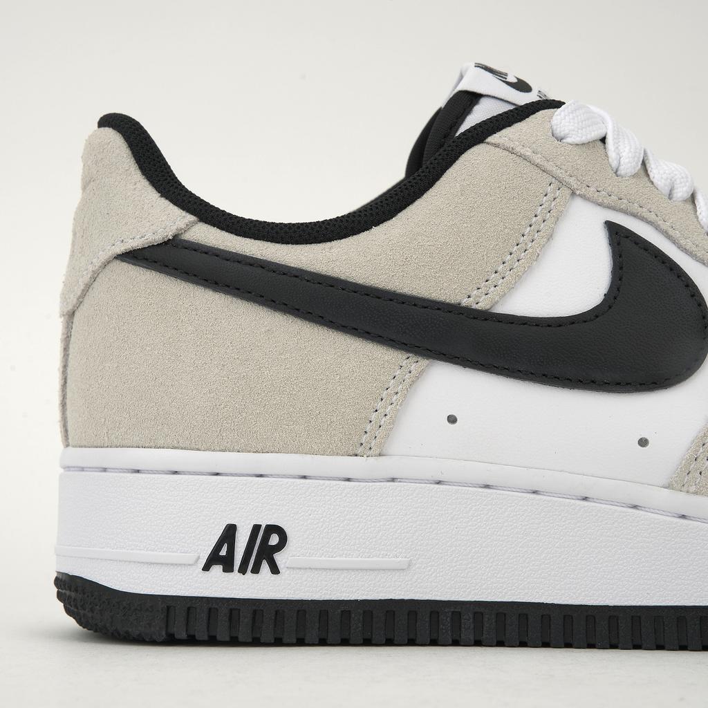 Nike Air Force 1 07 LV8 Praf Foton Negru Adidași Bărbați Alb Fildeș Pal IB6388-100