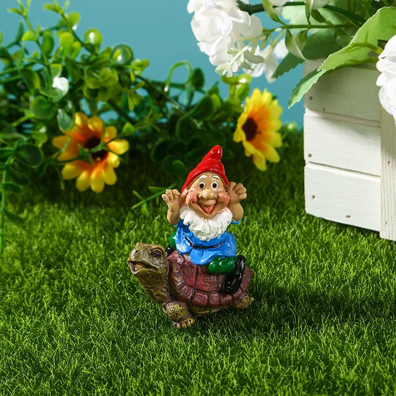 Creative Mini Gnome Snail Funny Resin Dwarfs Statue Cute DIY Decoration Garden Outdoor Household Decor Ornament Accessories New