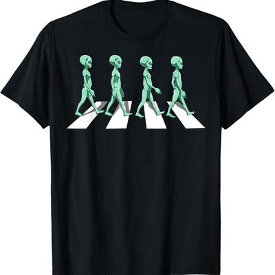 Aliens Crossing Road Alien Walking Ufo T Shirt