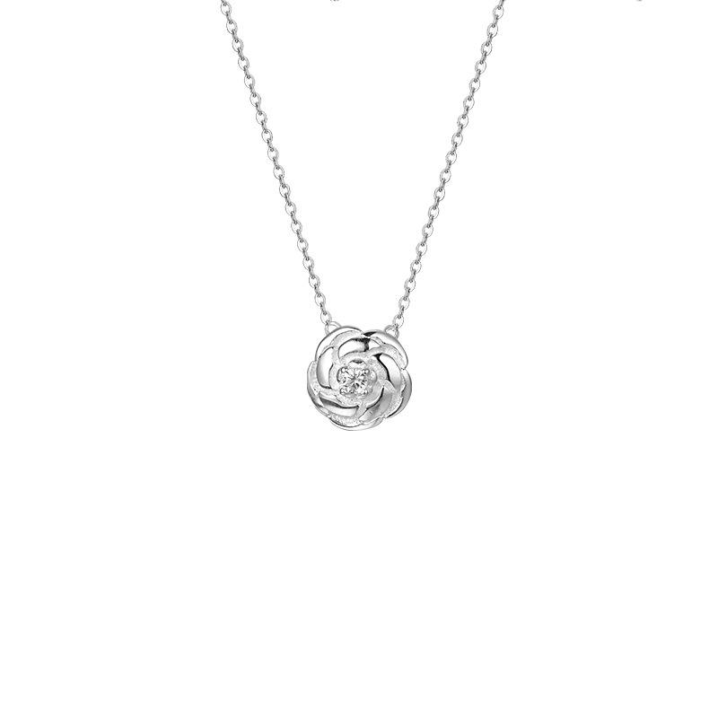 

Ожерелье из роз с нишевым дизайном, легкая роскошь, атмосфера элитной девушки, подарок