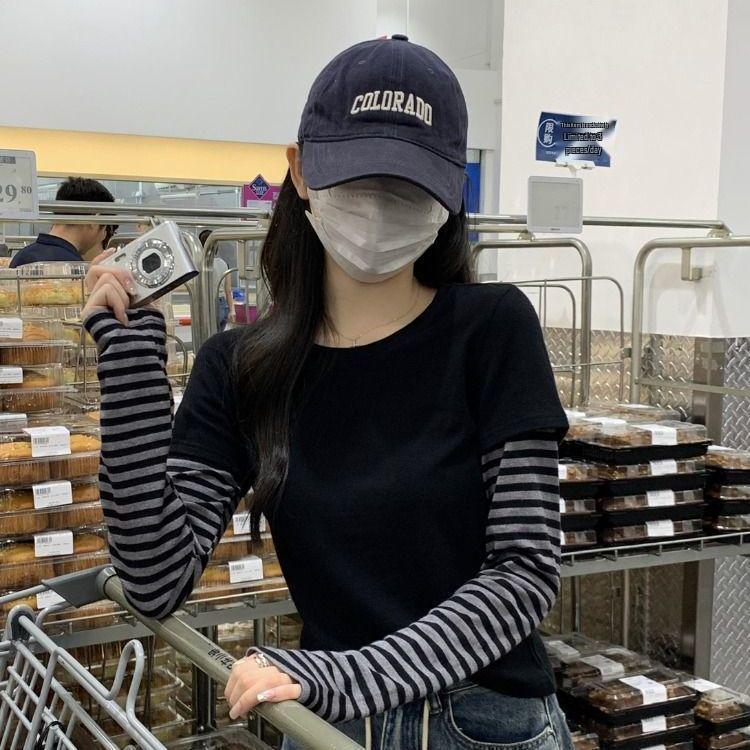 

Женская полосатая приталенная футболка с длинным рукавом: Дизайн «два в одном» для весны и осени. One Size чёрный