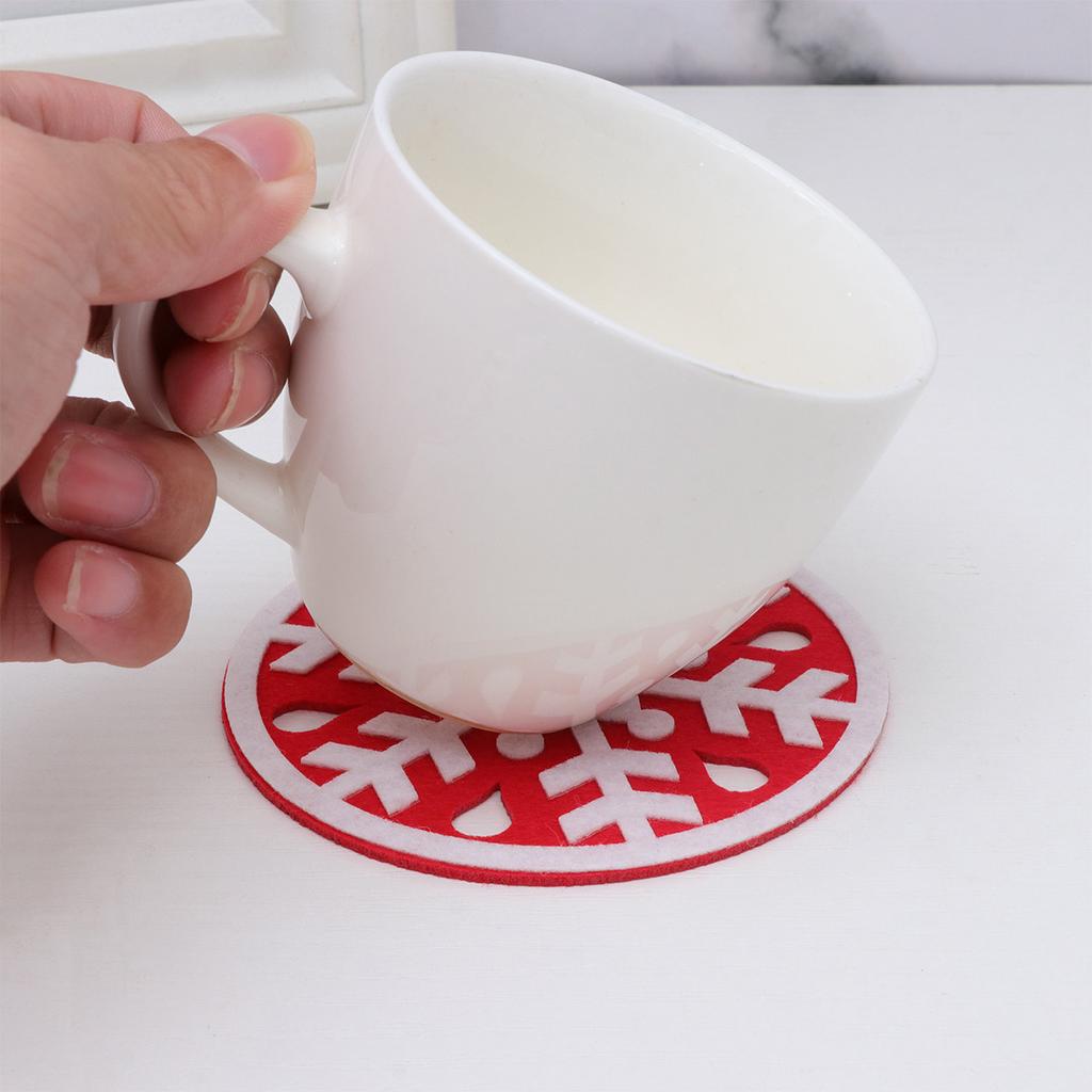 4Pcs Snowflake Shaped Coaster Felt Coasters Non-Slip Heat Resistant Round Cup Mats for Table Protection Red Felt Coasters