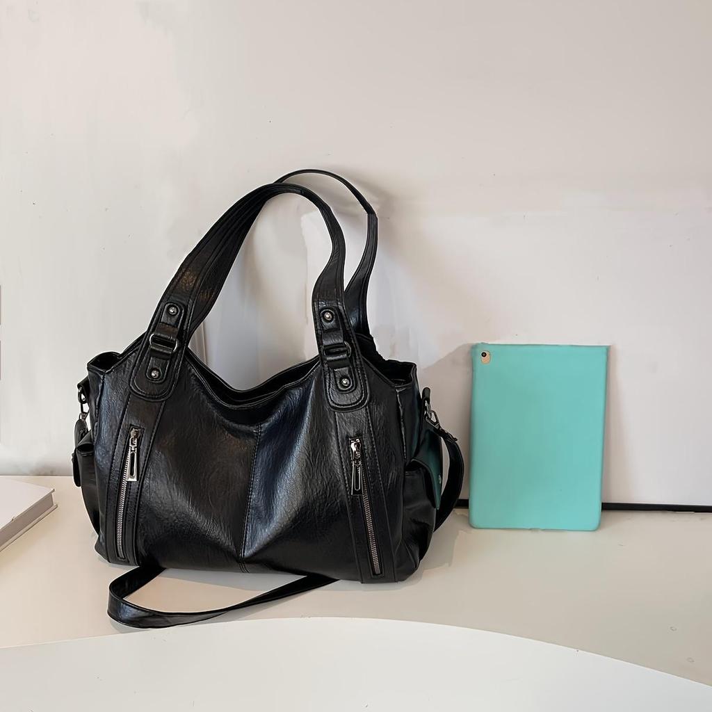 Retro Lightweight Travel Bag, Portable Sports Tote Bag With Rivet Decor, Business Trip Wide Strap Shoulder Bag, Swimming Fitness Bag