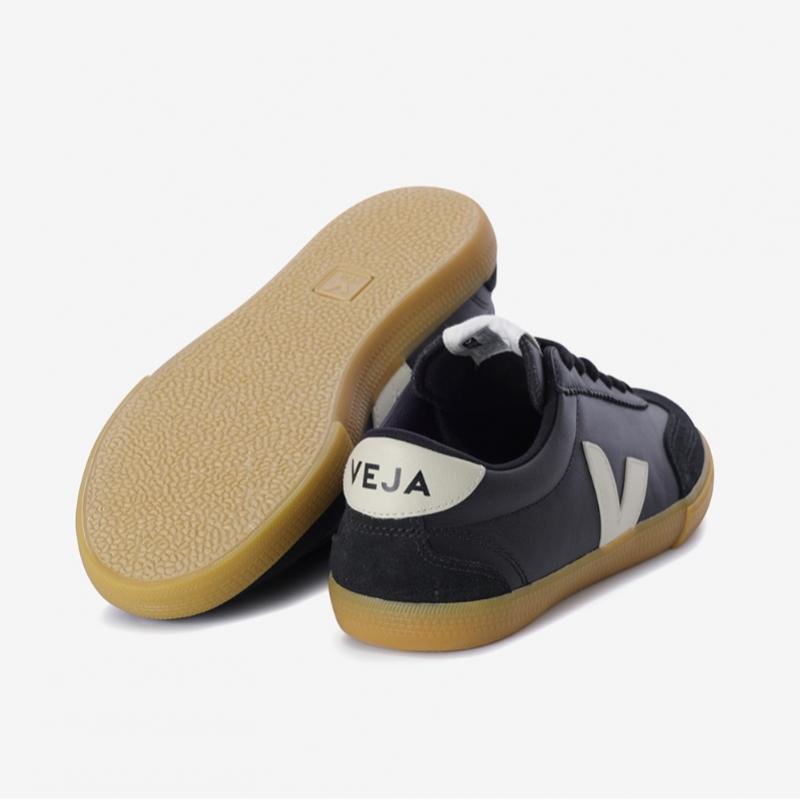 Veja Unisex Leather Sneakers Vole Svju251vo20 510