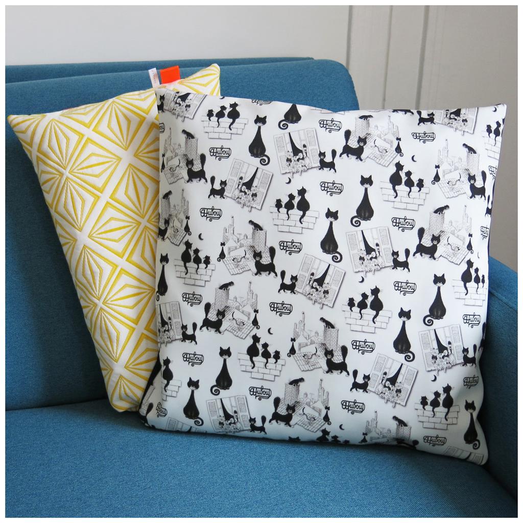 Chats Dubout [Q6329] - Designer Cushion 'Chats Dubout' White Black - 45x45 Cm
