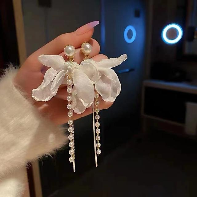 Women 'S Summer Lace Bow Pearl Tassel Earrings Fashion Simple Women Jewelry Exquisite Trend Fashion Stud Earrings