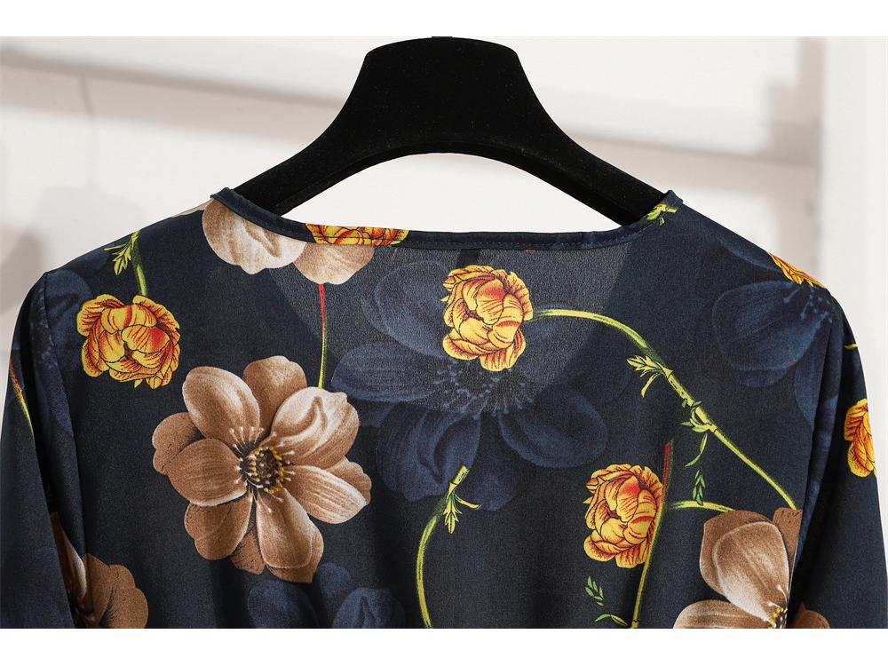 2022 European & American Floral A-Line Dress - Spring, Long Sleeve, Round Neck, Slim Fit