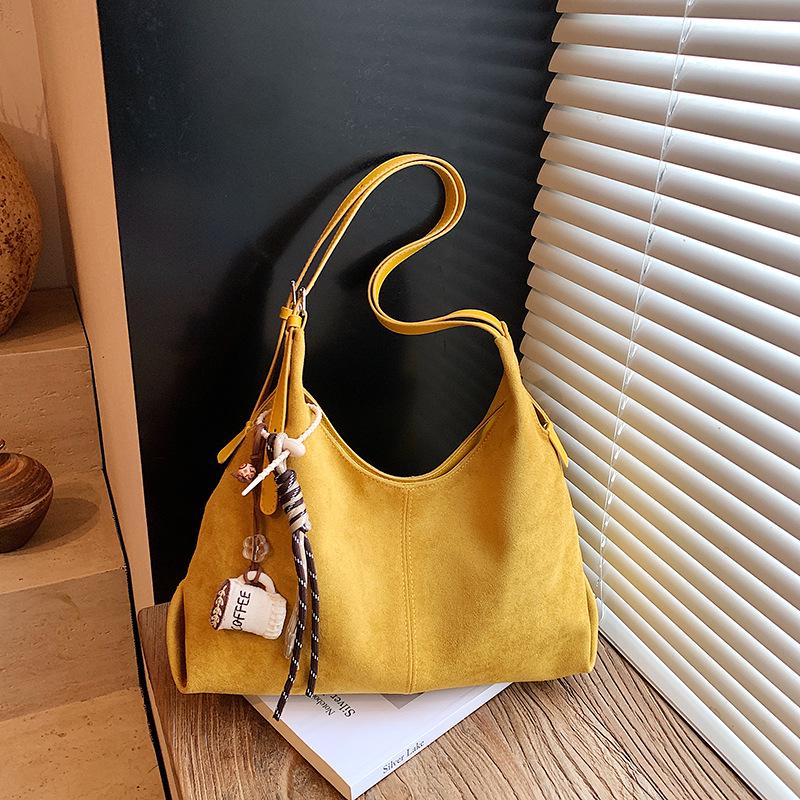 Stylish Suede Retro One-Shoulder Tote: Versatile Large-Capacity Commuter Bag