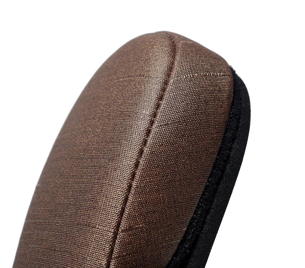 Wipe and Sodium Hypochlorite Vinyl Leather Slippers in 1 Pair or [MOONROOM] [Water OK] [Stain Resistant] [Alcohol Resistant] Fabric-Look (Available