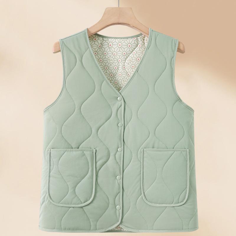 Women's Thickened Cape Vest for Autumn/Winter 2025 - Stylish and Warm for Middle-Aged and Elderly