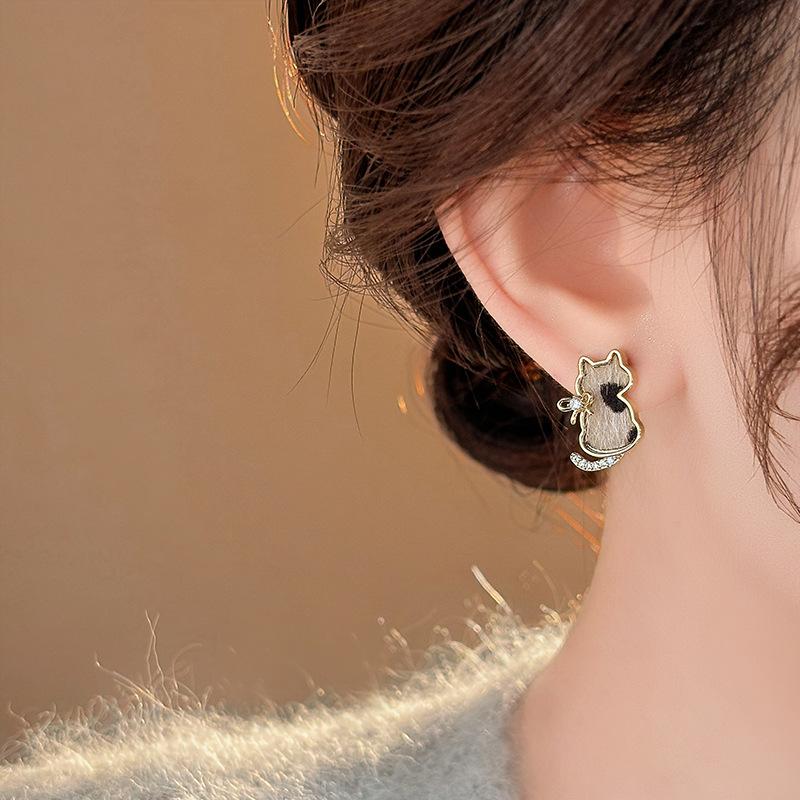 Silver Needle Diamond Horse Hair Bow Kitten Earrings New Commuter Earrings Light Luxury Earrings Wholesale