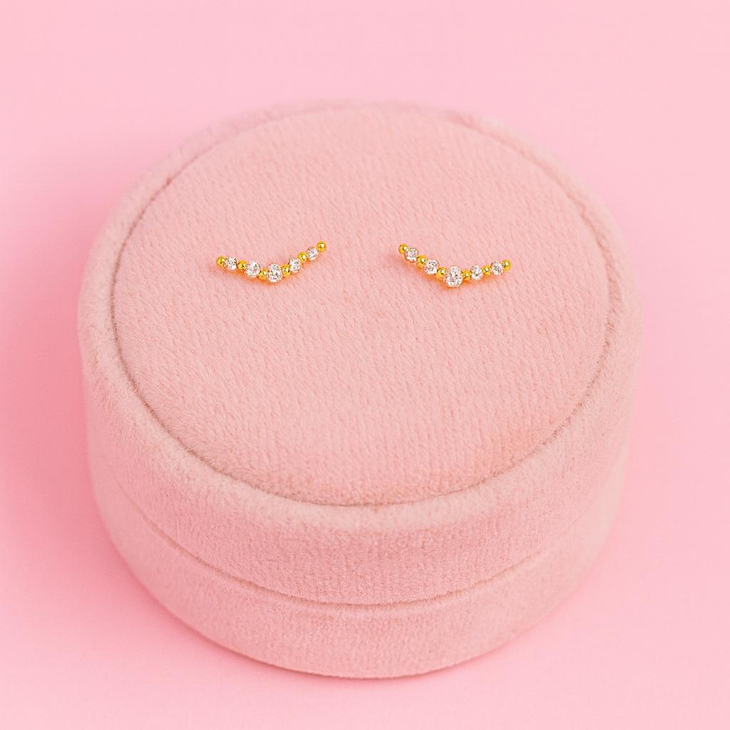 V-förmige Cluster-Ohrstecker - 925er Sterlingsilber, Gold plattiert