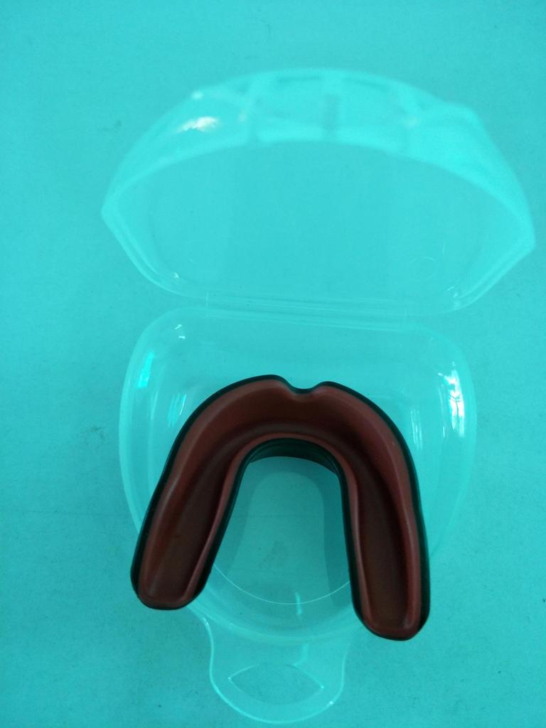 Teeth Protection Mouthguard for Sanda, Taekwondo, and Boxing - Sports Anti-Grinding Tray Protective Gear
