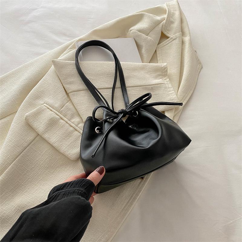 

Сумка через подмышку женская новая нишевая дизайнерская высококачественная модная сумка-ведро с бантом на одно плечо