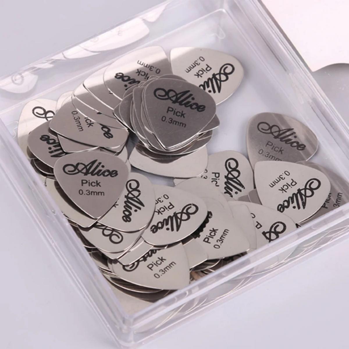 

Аліса 100 шт. Металеві медіатори для гітари 0,3 мм Тонкі Міцні Сріблястий колір Професійні Медіатори для Бас-гітари Укулеле Гітари Гітарний підсилювач