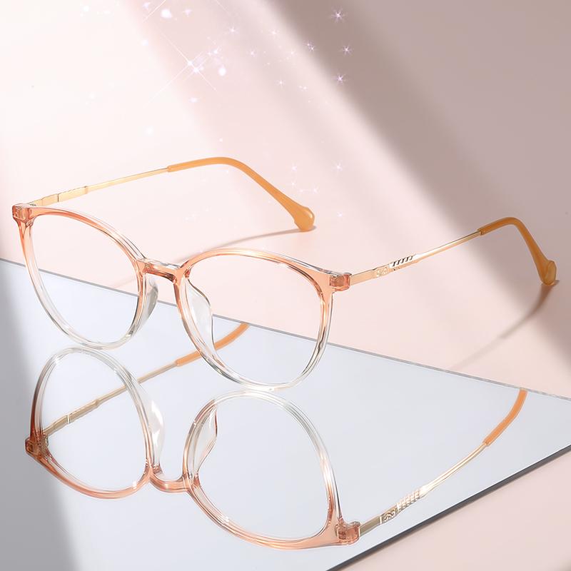 Light Pink Transparent Eyeglasses: Chic Retro Frames for Anti-Blue Light Protection & All-Day Comfort