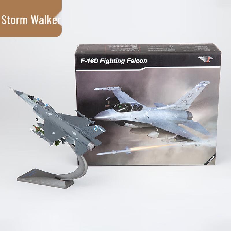Stormwalker 1:72 F-16D Fighter Jet Model