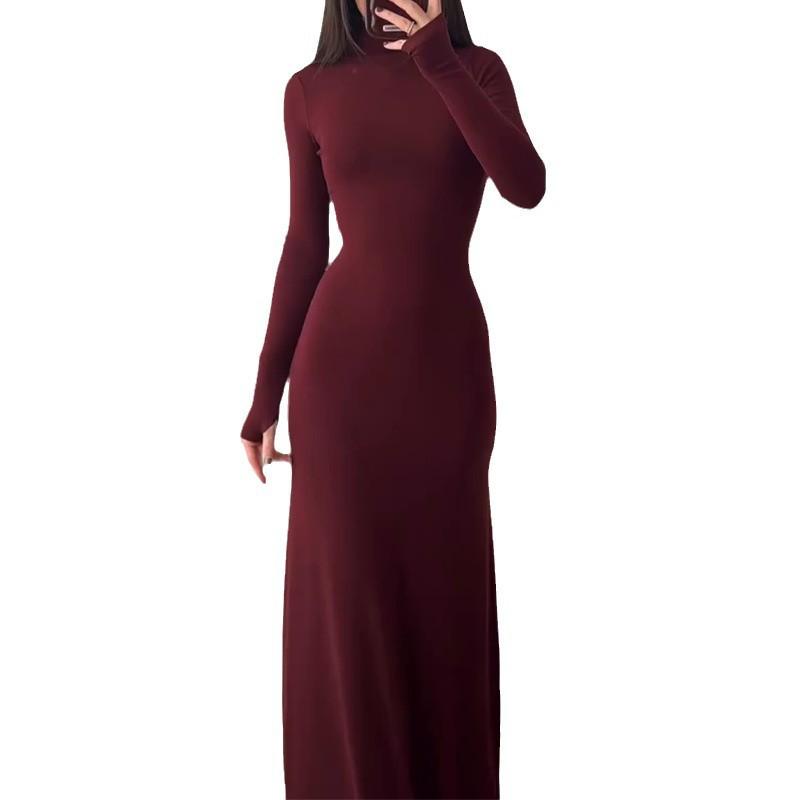 Robe moulante unie à col haut Printemps 2025