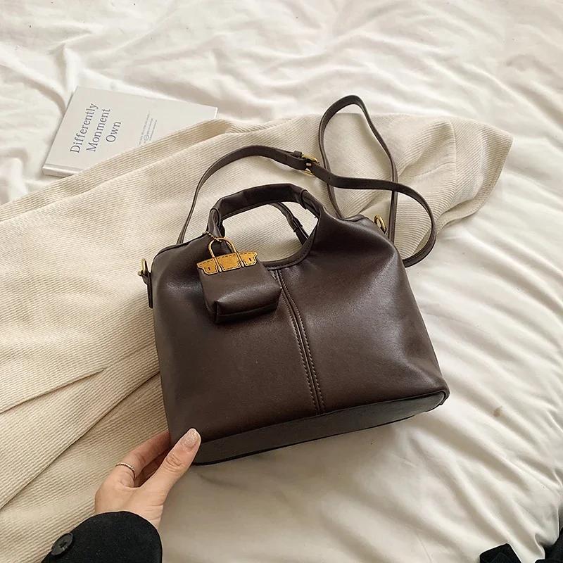 

Винтажная бордовая сумка-мессенджер для женщин, большая вместимость, сумка на одно плечо, простая дорожная сумка для класса, дизайнерская новая