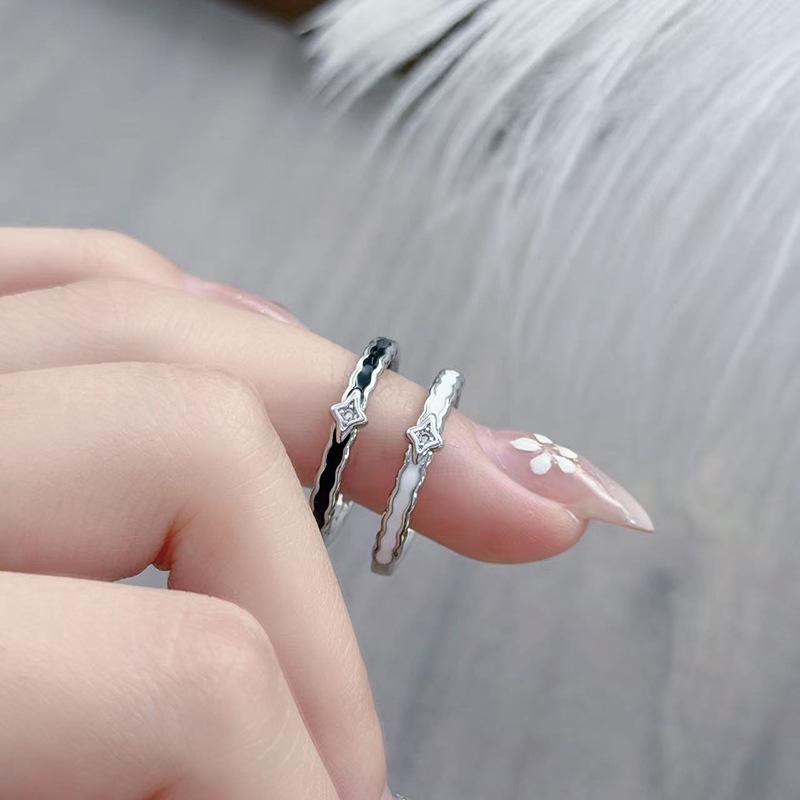 Galaxy Ember Free Enamel Dripping Oil Black And White Couple Starlight Opening Ring Light Luxury Pair Ring Temperament Valentine'S Day Index Finger