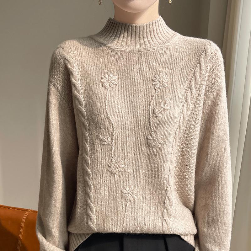 Women's Pure Wool Semi-High Neck Jacquard Pullover Sweater - Thickened, Loose Fit