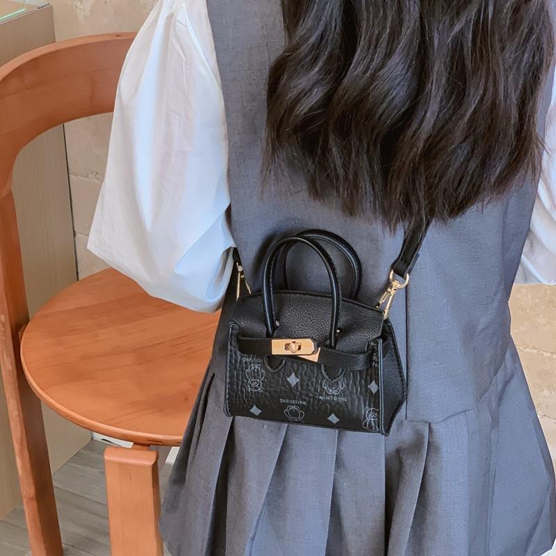Childrens Mini Bear Print Pu Shoulder Bag With Storage For Daily Use