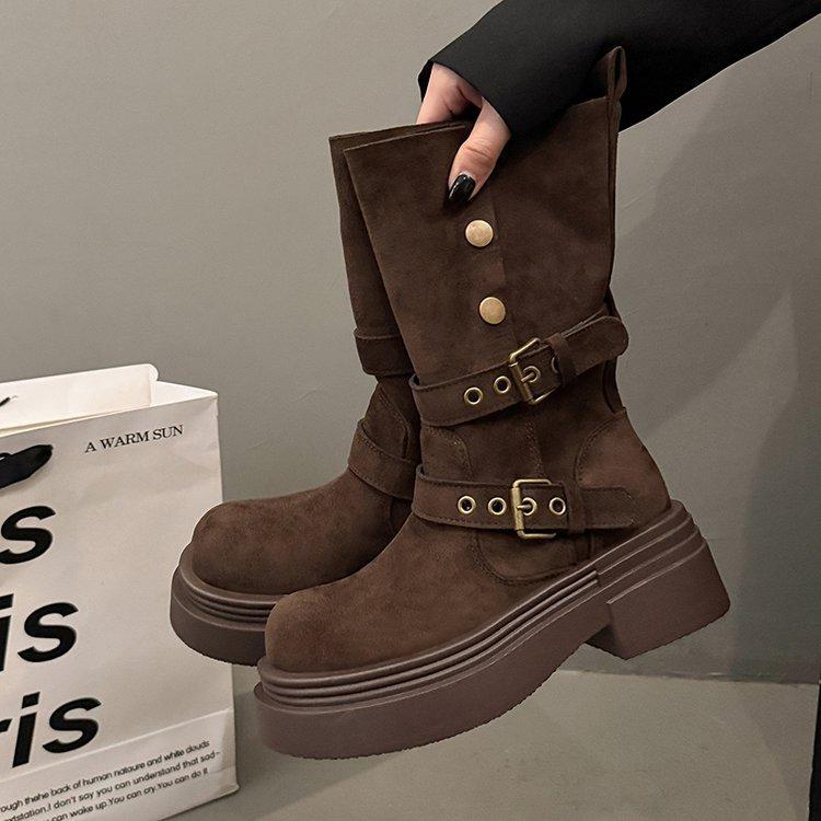 

Ботинки Мартин на толстой подошве в британском стиле, увеличивающие рост, женские, 2025, новые, осенне-зимние, универсальные и стройнящие, взрывные короткие ботинки 40 коричневый