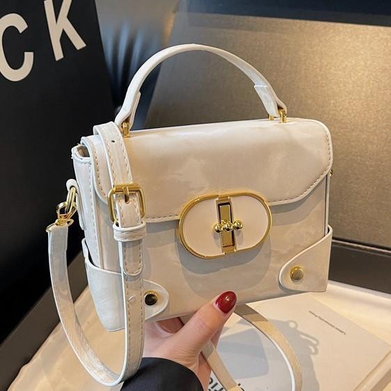 Vielseitige kleine Tasche Damen 2025 neu Schloss kleine quadratische Tasche Taschen Styling-Tasche Schulter Messenger Bag