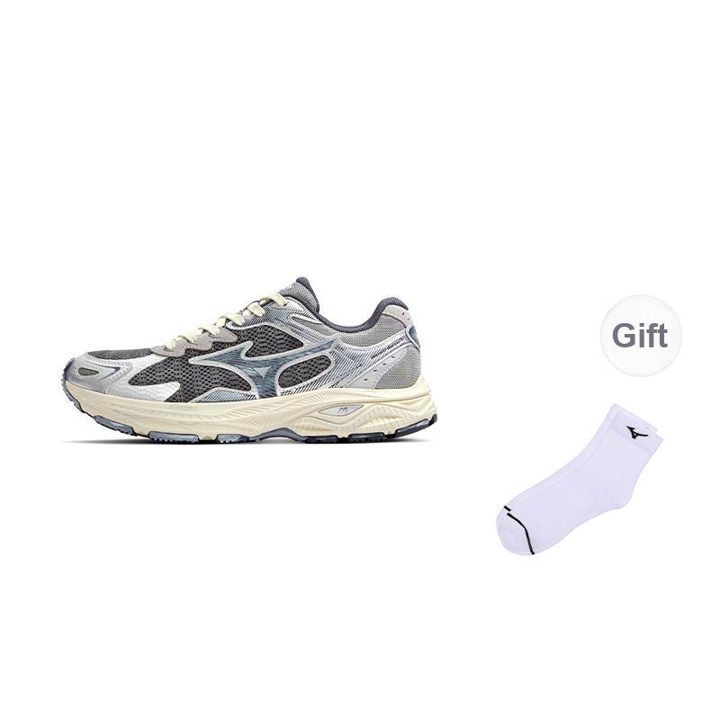 Nové Mizuno Racer S 'Stříbrnošedé' D1GH223519