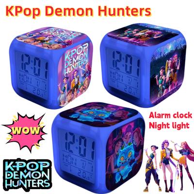 Nuevo KPop Cazadores de Demonios Mira Jinu Zoey Dibujo Animado Lindo Reloj Despertador Estudiante Mesita de Noche Luz Nocturna Reloj Electrónico Adorno Decorativo