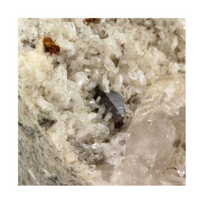 Pierres et Minéraux. Anatase. 579.5 ct. Sarenne, Oisans, Isère, France.