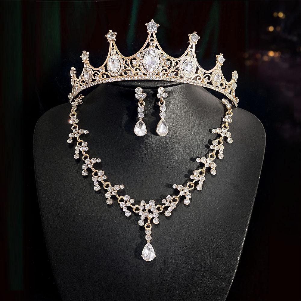 Retro Rhinestone Crown Headwear Three Piece Set Fashionable and Super Shiny Bride Headwear Set Birthday Crown Necklace for Women