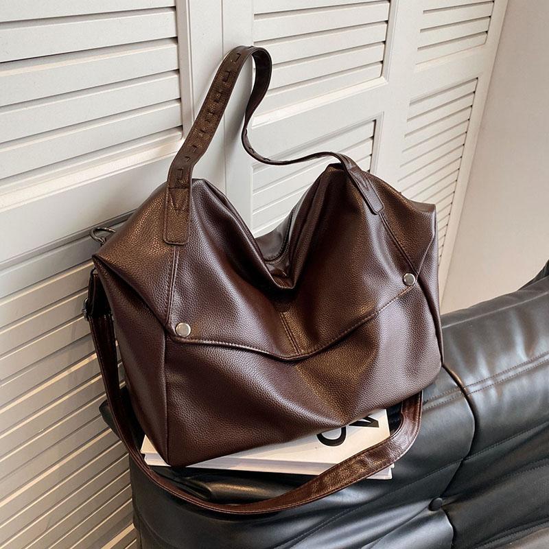 Autumn And Winter Large Capacity Tote Bag Korean Style Commuting Leisure Shoulder Bag Women'S Armpit Bag Pu Pillow Bag