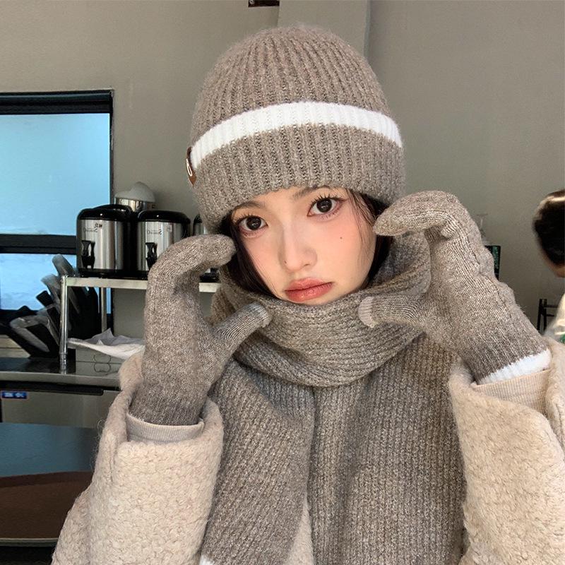 Women's High-End Winter Wool Hat, Gloves & Scarf Set - Warm, Fashionable Cold Protection