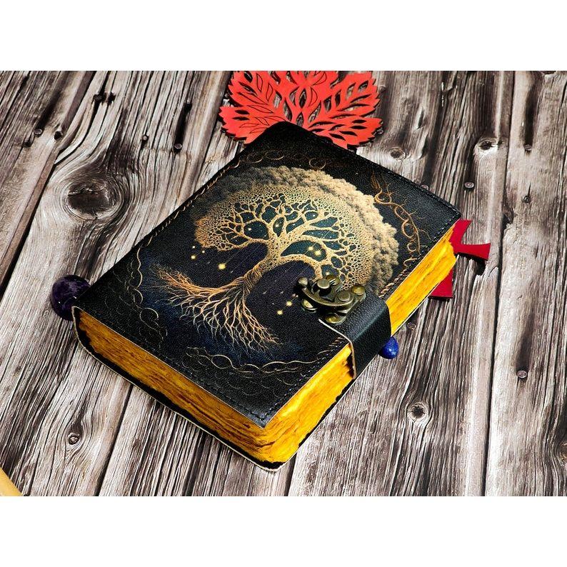 

Кожаный журнал Древо Жизни - Антикварный журнал ручной работы с бумагой ручной работы с неровным краем - Книга Теней для мужчин и женщин 7 x 5 in